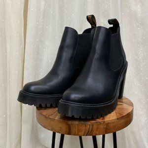 Dr. Martens Hurston Leather Heeled Chelsea Boots Black US 9